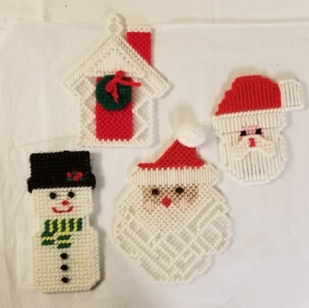 Four Vintage Plastic Canvas Christmas Magnets Homemade Vintage Christmas Decor